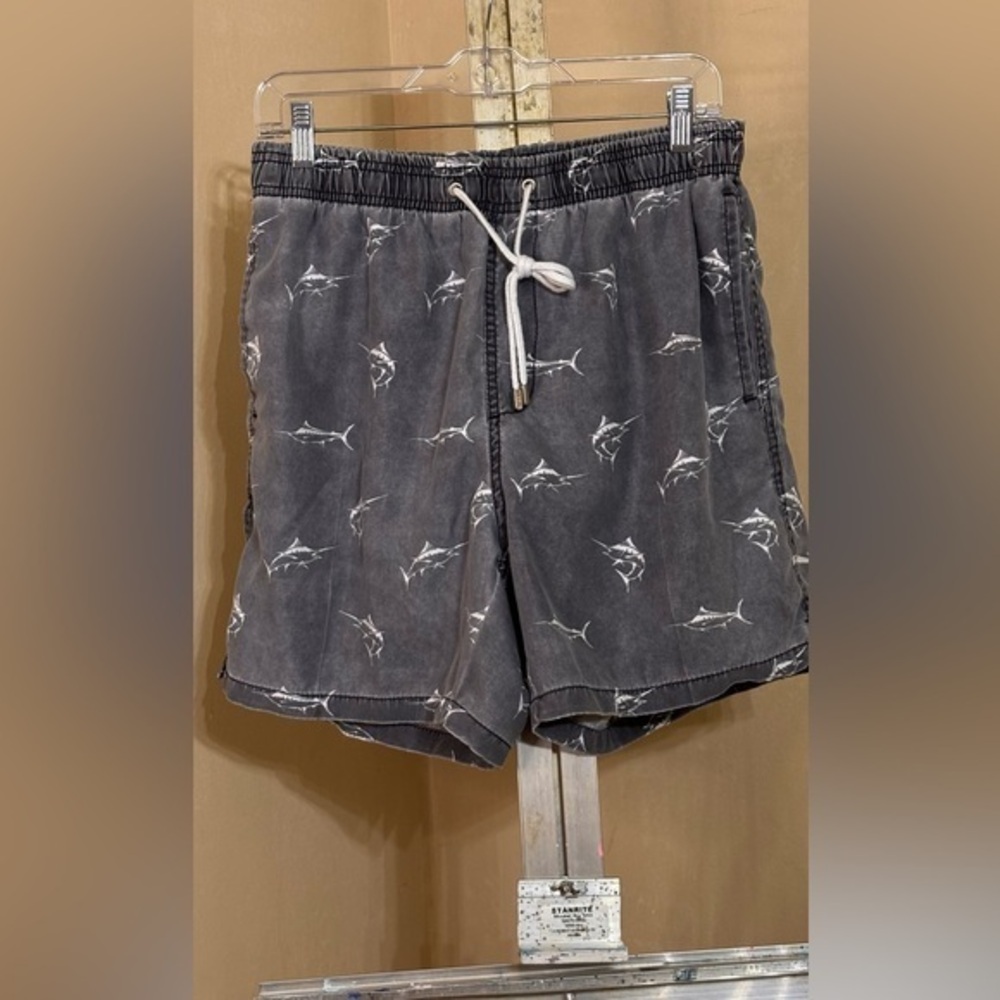 INGEAR Blue/Gray with White Shark Print Swim Trunks Sz L